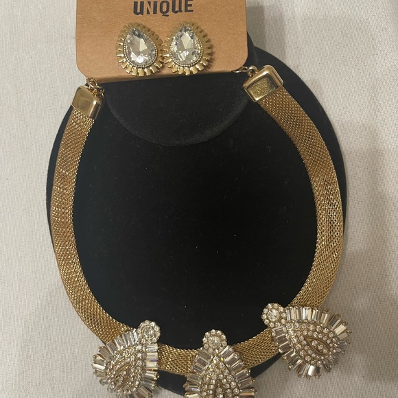 Teardrop crystal necklace set - Picture 7 of 8